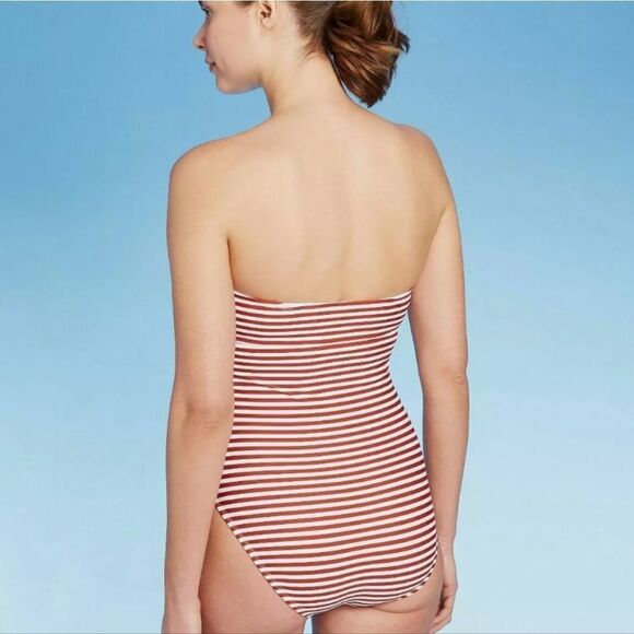 Kona Sol Twist Bandeau Medium Coverage One Piece Swimsuit - Picture 2 of 3